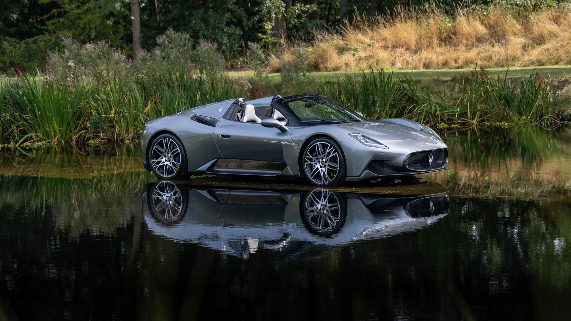 Maserati MC20 Photo 37e90658-2f23-459e-8683-f4a85edfc213.jpg