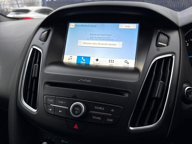 FORD Focus Photo 34