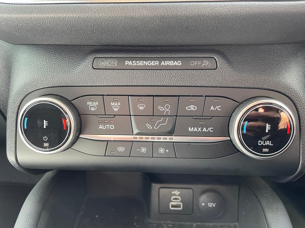 Ford Kuga Photo 3814ccad-0d7d-4734-a3bc-01d8d28fac33.jpeg
