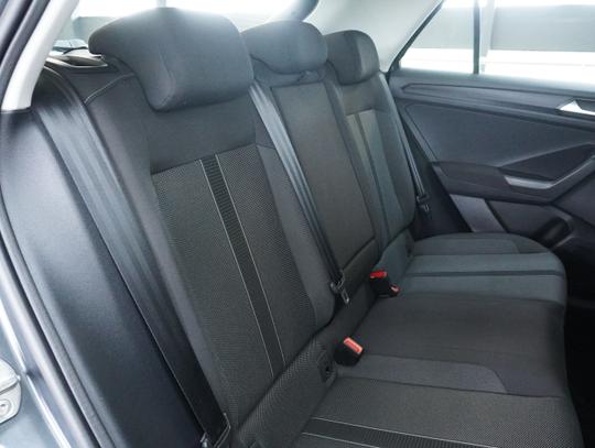 Volkswagen T-Roc Photo 38214dc1-cfa5-449a-bb23-29e22935d5cb.jpg