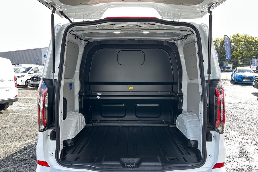 Ford TRANSIT CUSTOM Photo 382216ea-108e-43e1-9239-868d384b8a5c.jpg