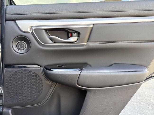 Honda CR-V Photo 3827c17f-e988-4f36-8652-032969a35ffa.jpg