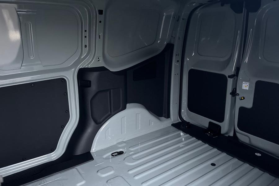 Ford TRANSIT COURIER Photo 382e5e13-c759-465c-9fc4-a2552b28a54c.jpg