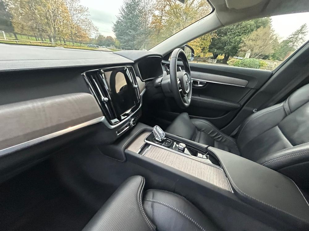 Used Volvo V90 VK22HVV 36