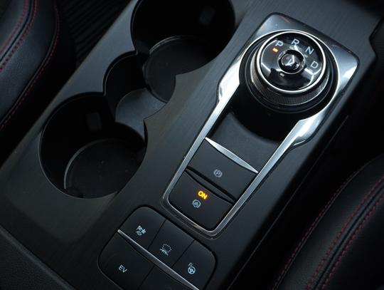 Ford Kuga Photo 38562bd3-6fb2-4c3b-b3df-3f16c67a7529.jpg