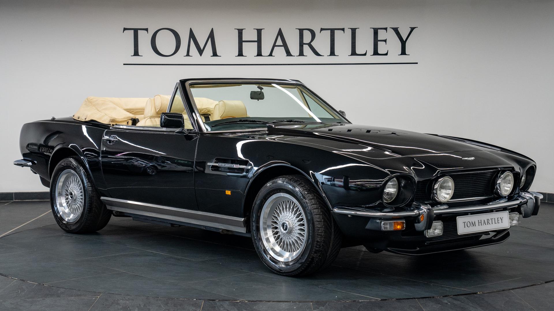 Aston Martin V8 Photo 385642bb-d52b-4962-9758-b478e8f1f189.jpg