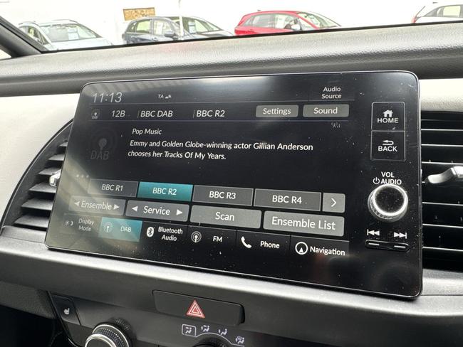 Honda Jazz Photo 38565e3d-ea7c-48b6-ada7-23442cdc10ab.jpg