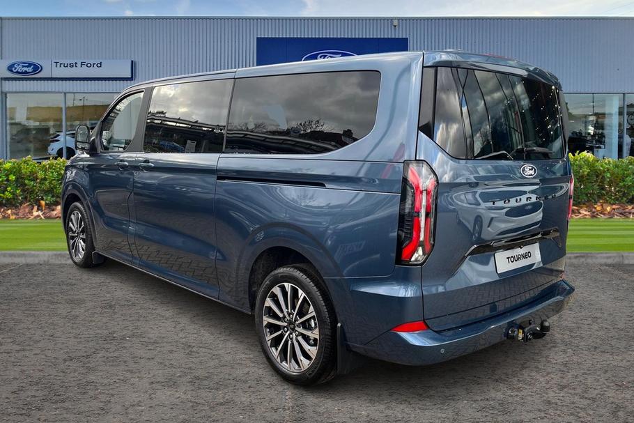 Used Ford TOURNEO CUSTOM 18/N123243 2