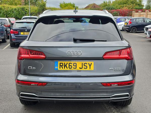 Audi Q5 Photo 8