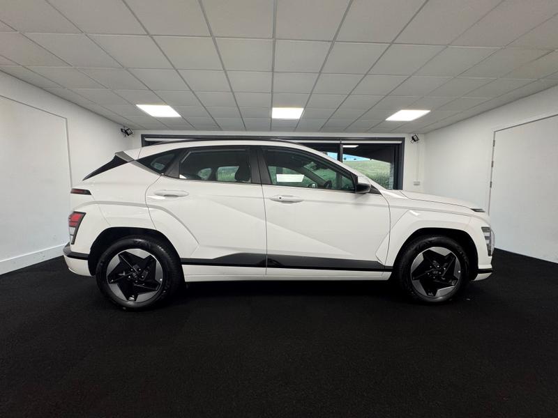 Hyundai KONA Photo 3869c13e-e530-4be9-82e9-d4db12499f4e.jpg