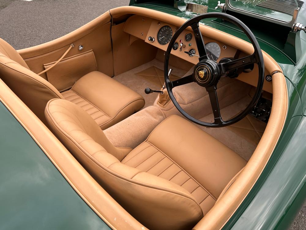 Used Jaguar XK120 1JYU 17