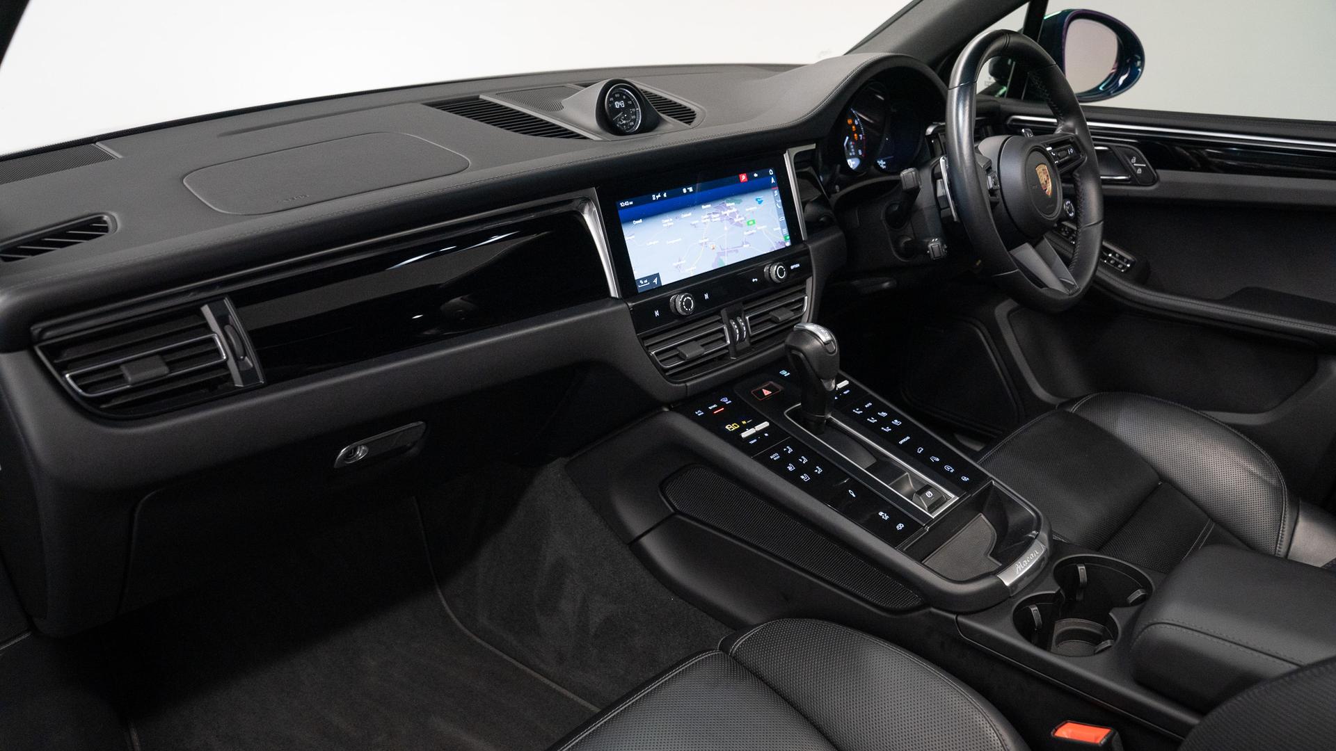 Porsche Macan Photo 38b5535a-8041-4c6b-b362-51749f7ff4e5.jpg