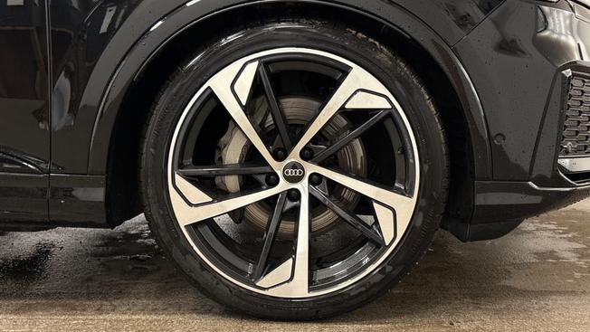 Audi Q7 Photo 5