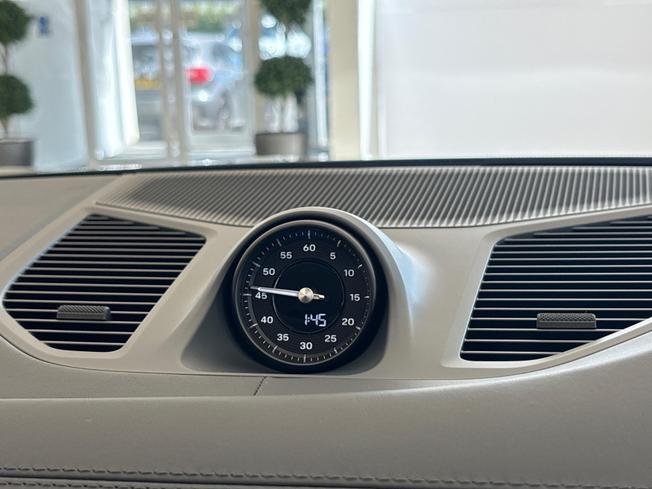 PORSCHE Cayenne Photo 18