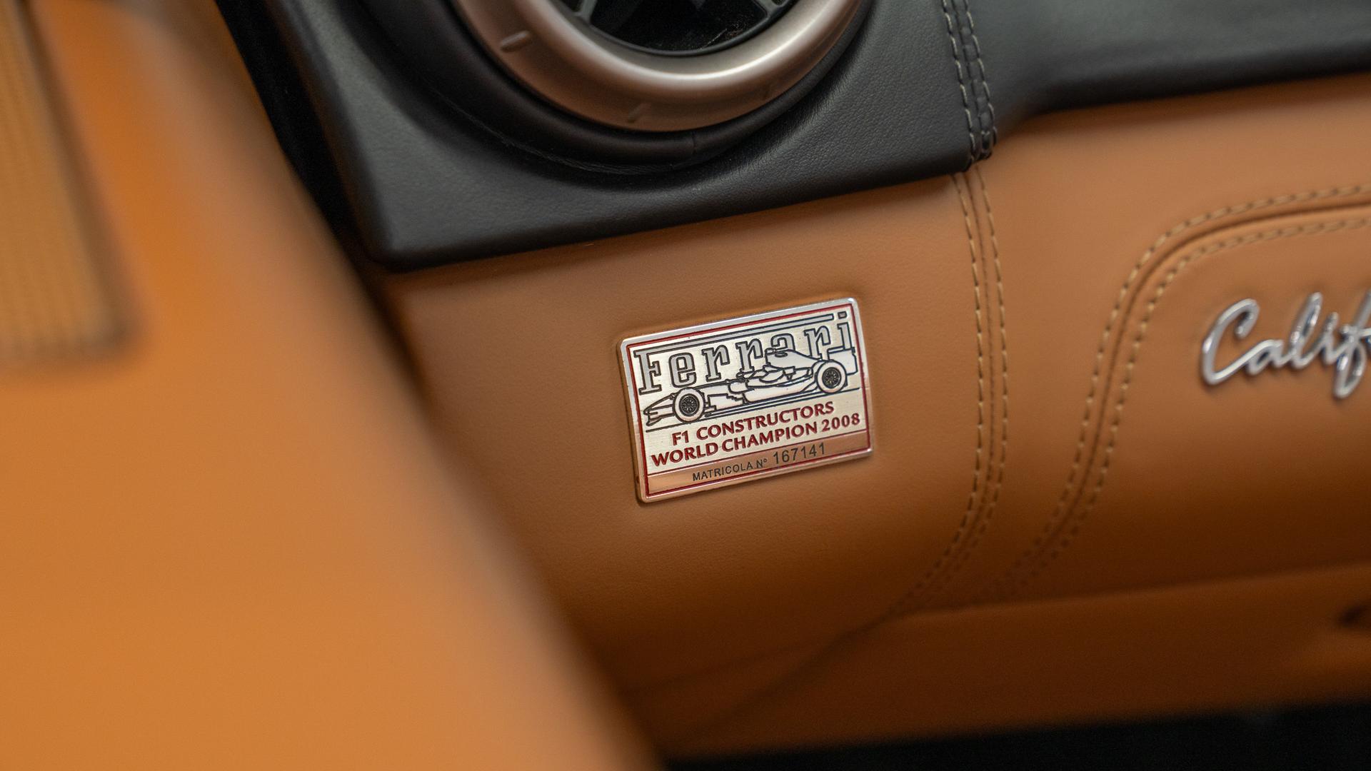 Ferrari California Photo 38c9b6eb-02fb-4f46-b1b7-3f915bb67c66.jpg