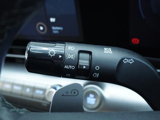 Hyundai KONA Photo 38cc331e-cb88-409d-b33d-919daaff6fca.jpg