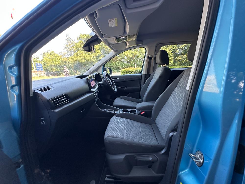 Used Ford Grand Tourneo Connect MT23ZDH 23