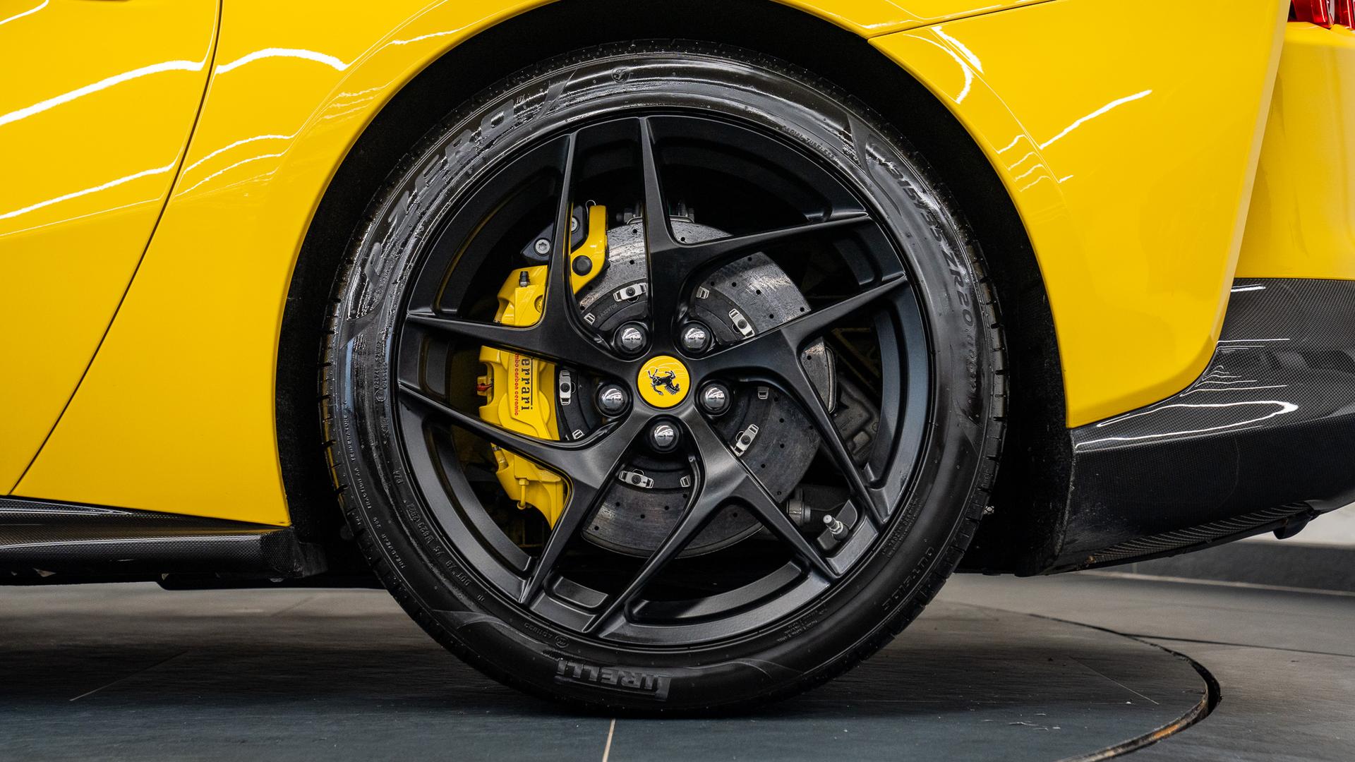 Ferrari 812 Photo 38ee030d-e034-45e9-9c9f-e76e88e18201.jpg