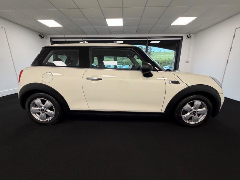 MINI Hatch Photo 38f6333a-042b-4160-b51d-6ddbe4b3c477.jpg