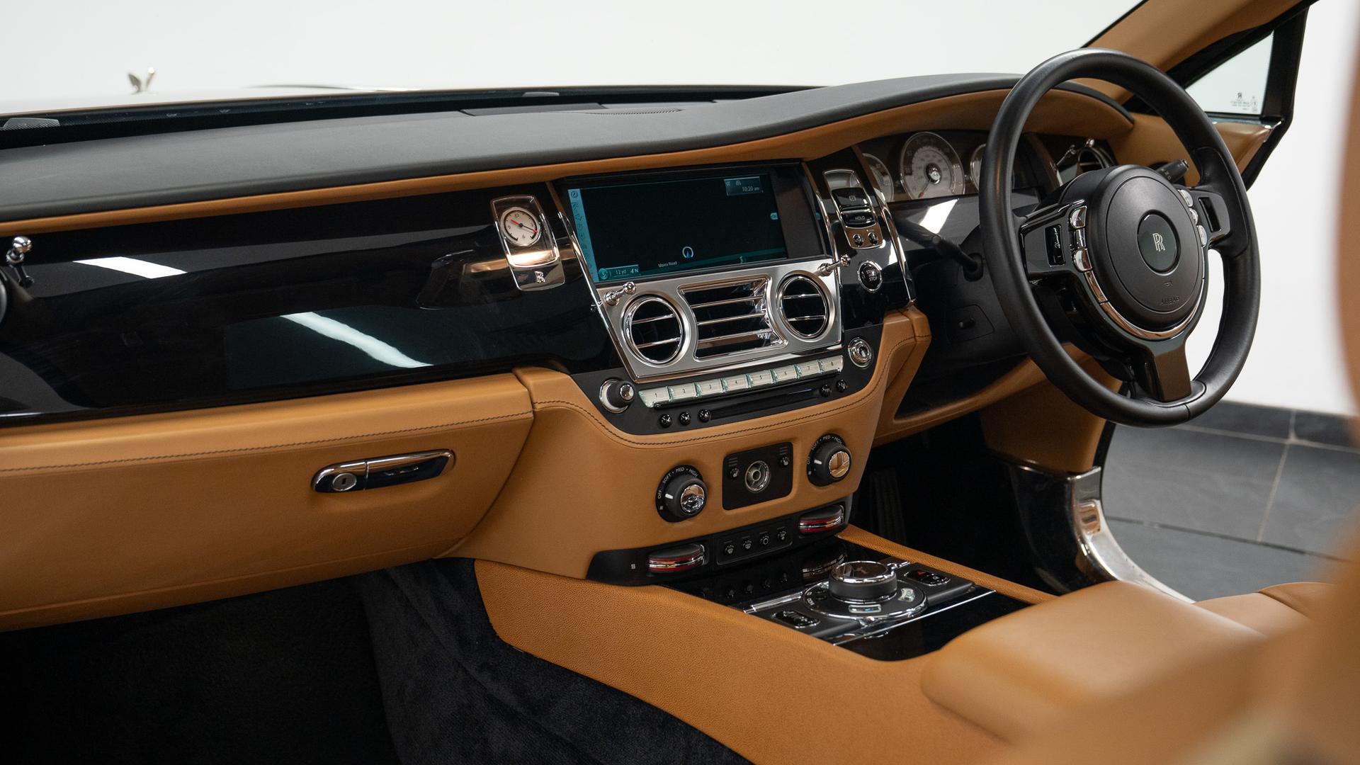 Rolls-Royce Wraith Photo 38fe250c-09a2-44b3-ae7e-a71d62c95d65.jpg