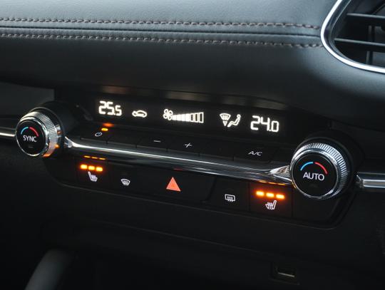 Mazda 3 Photo 3906826c-2db9-4a6f-9a22-85692e824dd3.jpg