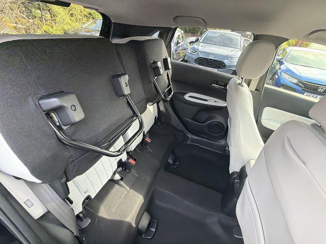 Honda Jazz Photo 39127ffd-196f-4ab9-bbd7-d67f600ccfb1.jpg