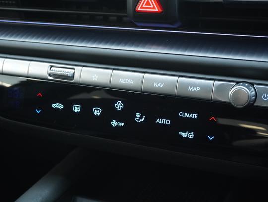 Hyundai IONIQ 6 Photo 39215b29-abac-4c90-8a60-fe807d06c595.jpg