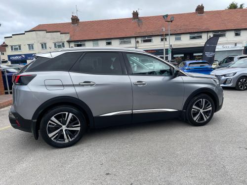 Peugeot 3008 Photo 3944dc2a-4daf-4303-8ea1-8c4343120574.jpeg