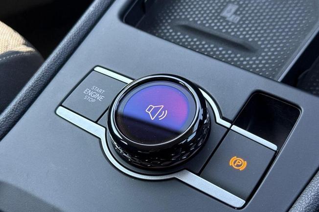 Volkswagen T-Roc Photo 22