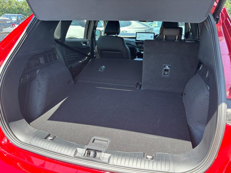 Ford Kuga Photo 395ef1bd-3da8-4b8f-ad6b-33234d944dda.JPEG