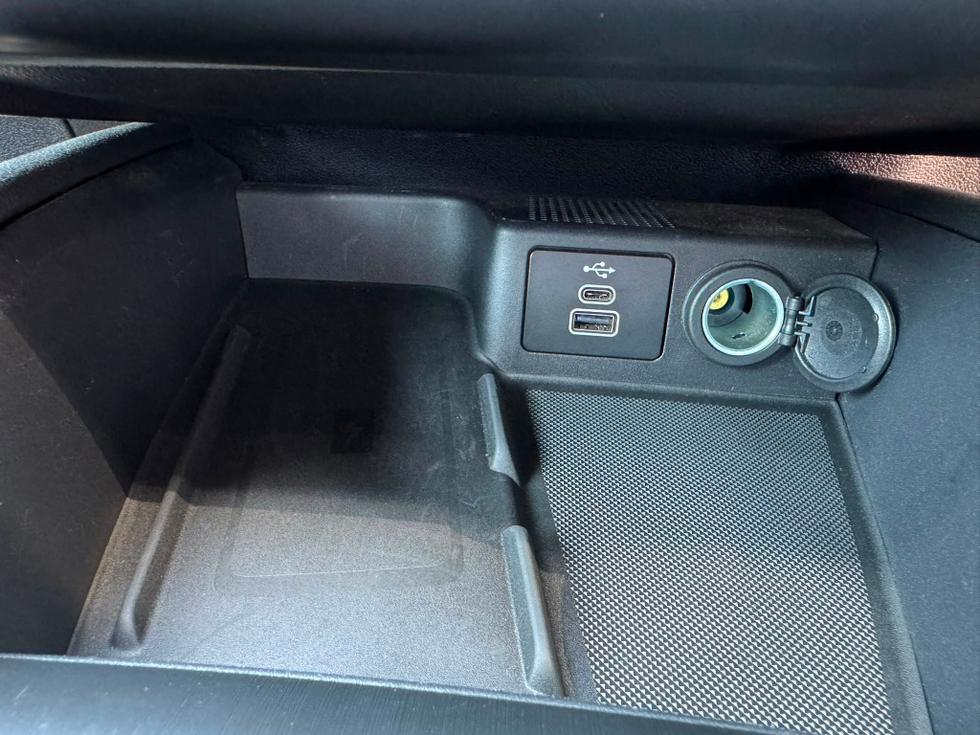 Ford Kuga Photo 39733a30-bd67-4cd1-92b4-13fe84f730ee.jpeg