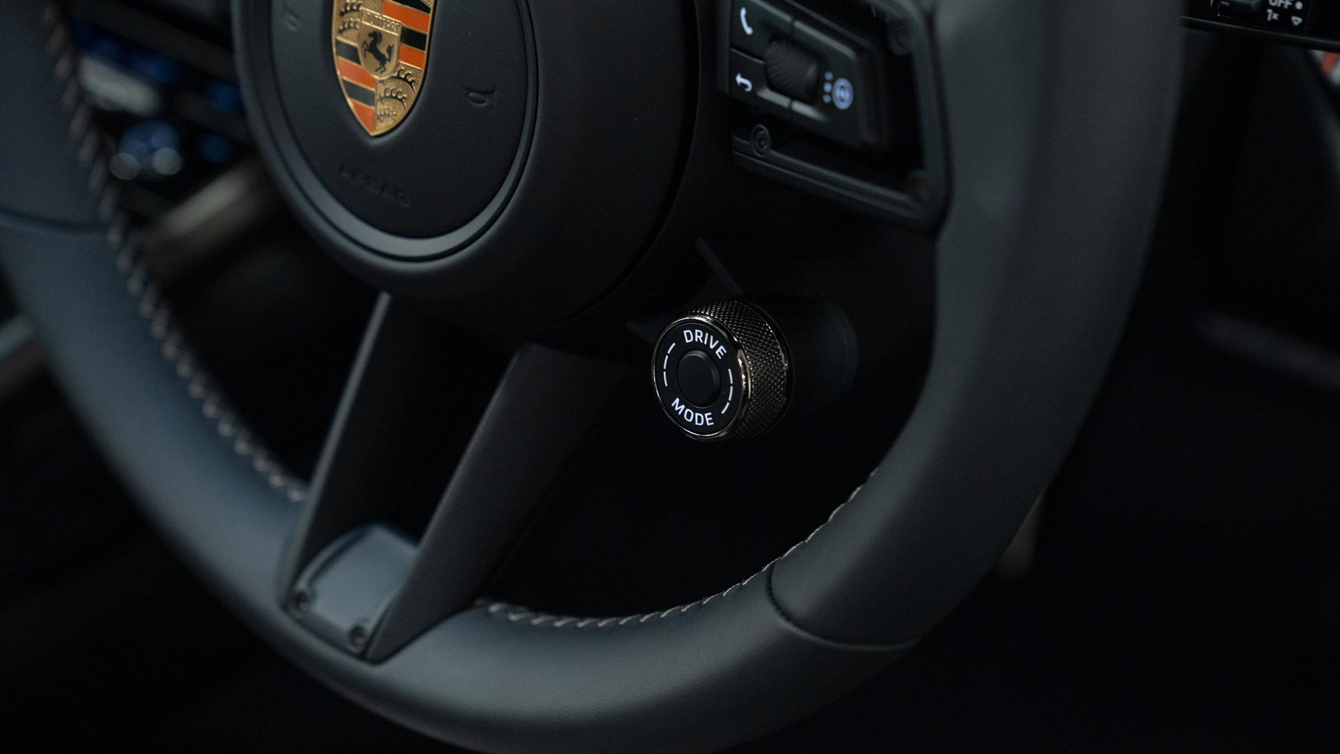 Porsche 911 Turbo S Photo 397e7a4c-5b9f-4e3d-b21e-86ae7de2b488.jpg