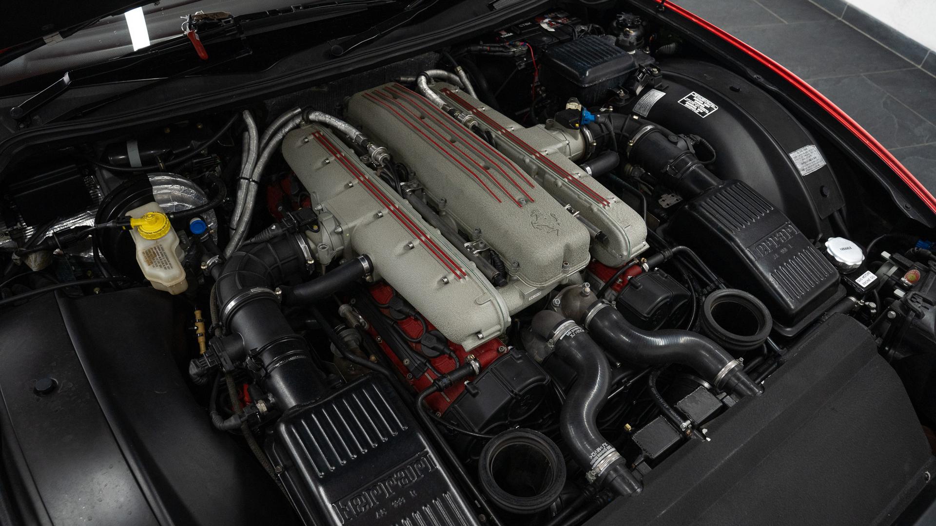 Ferrari 550 Photo 397f505c-eaf0-464b-b482-8b6a8c916a8b.jpg