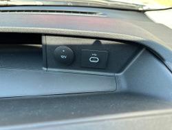Ford Transit Trend Photo 26
