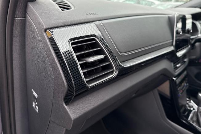 VOLKSWAGEN T-Cross Photo 35