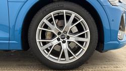 AUDI e-tron Photo 5