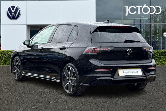 VOLKSWAGEN Golf Photo 3