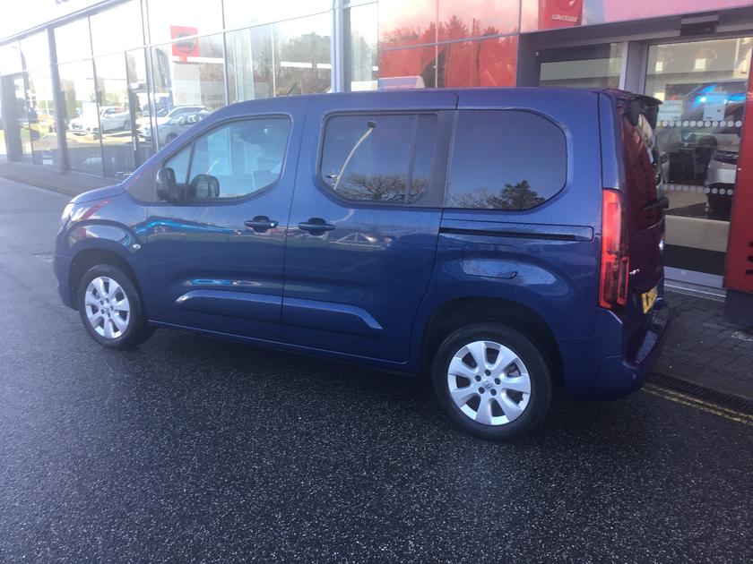 Vauxhall Combo Life Photo 39b355f1-a46f-4e02-b8db-dee5434cdf31.jpg
