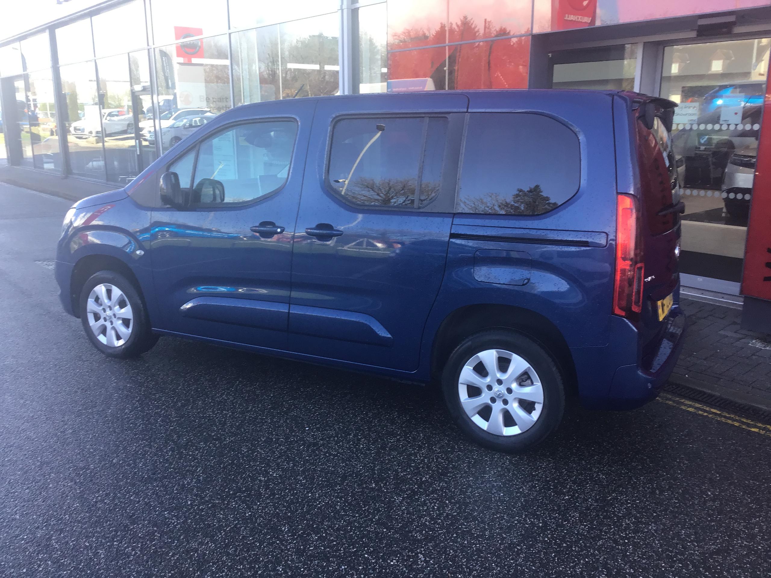 Vauxhall Combo Life Photo 16