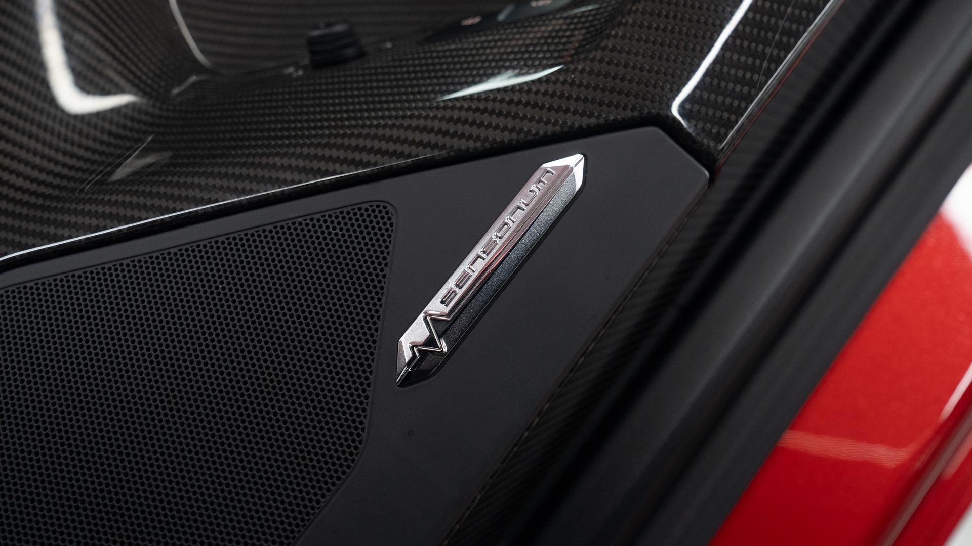 LAMBORGHINI Aventador Photo 39b645e3-ccd6-4b2e-b3a3-5ebf2c249b16.jpg