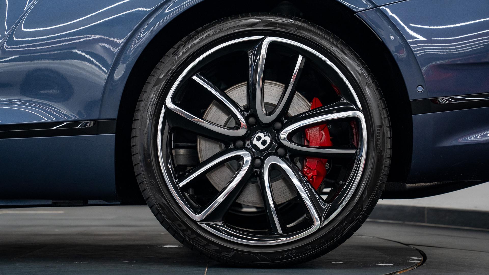 Bentley Continental Photo 39c7ffba-19e0-430b-979f-0967ff1efbd8.jpg