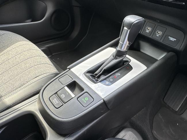 Honda Jazz Photo 39d4d662-4b09-47cc-9334-d04f02ef7f2c.jpg