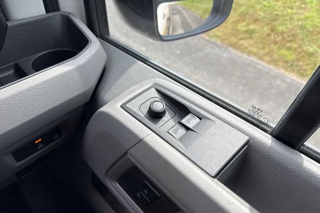 VOLKSWAGEN Crafter Photo 41