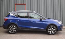 SEAT ARONA Photo 1