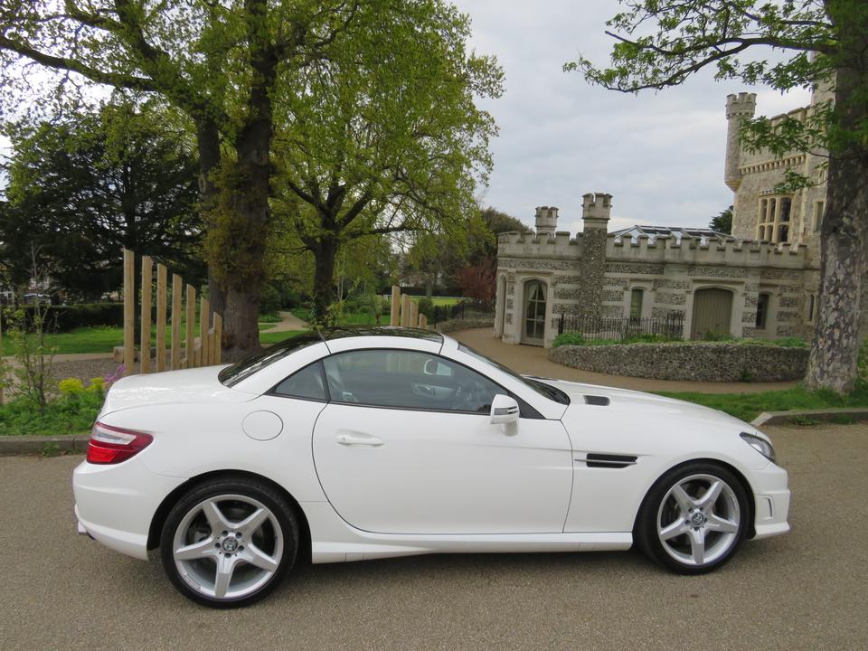 Mercedes-Benz SLK SLK 250 D AMG SPORT 9G TRONIC £14,990