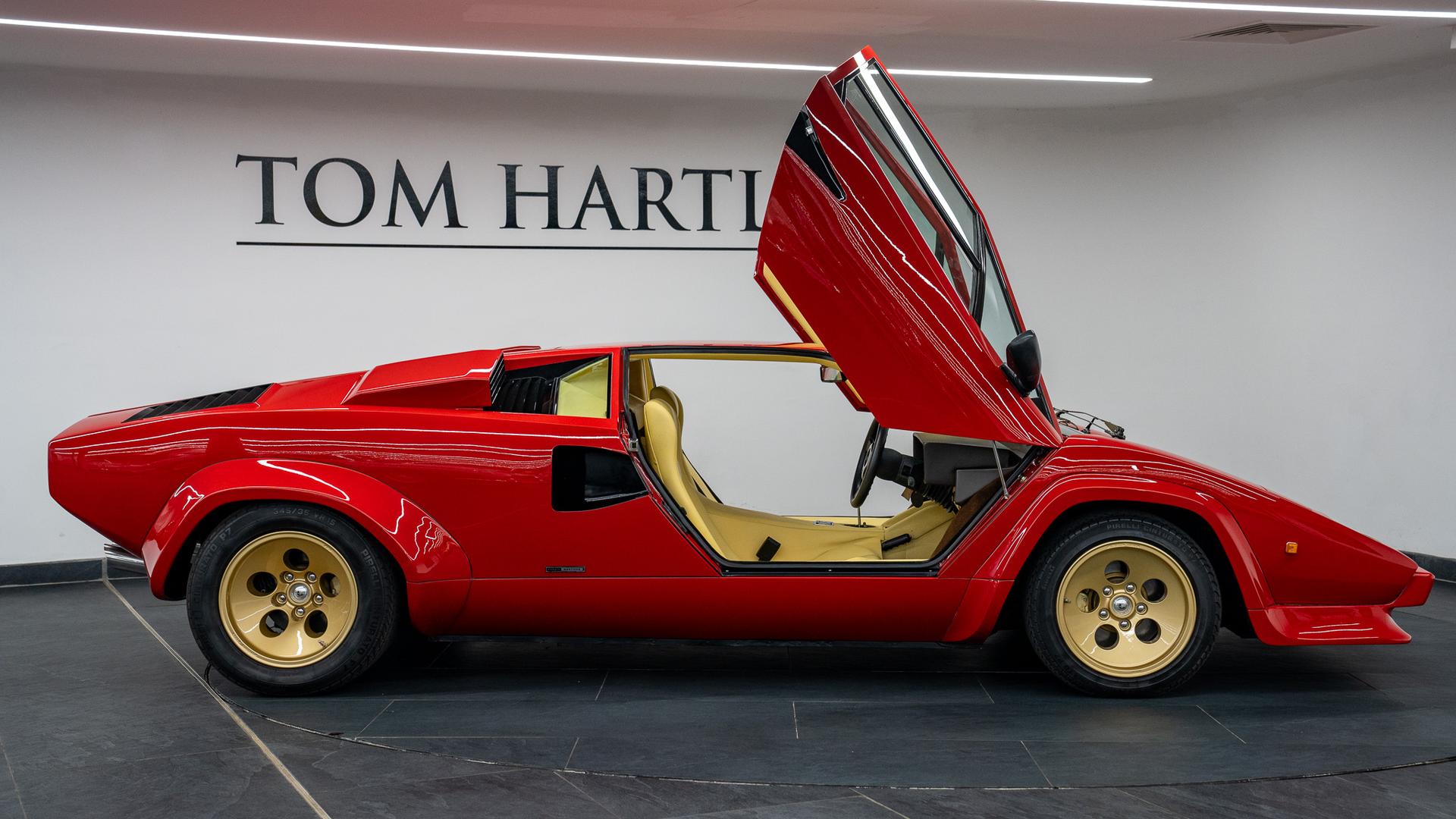 LAMBORGHINI Countach Photo 39f97fde-6ef6-40f8-9675-ae37ee1df51b.jpg