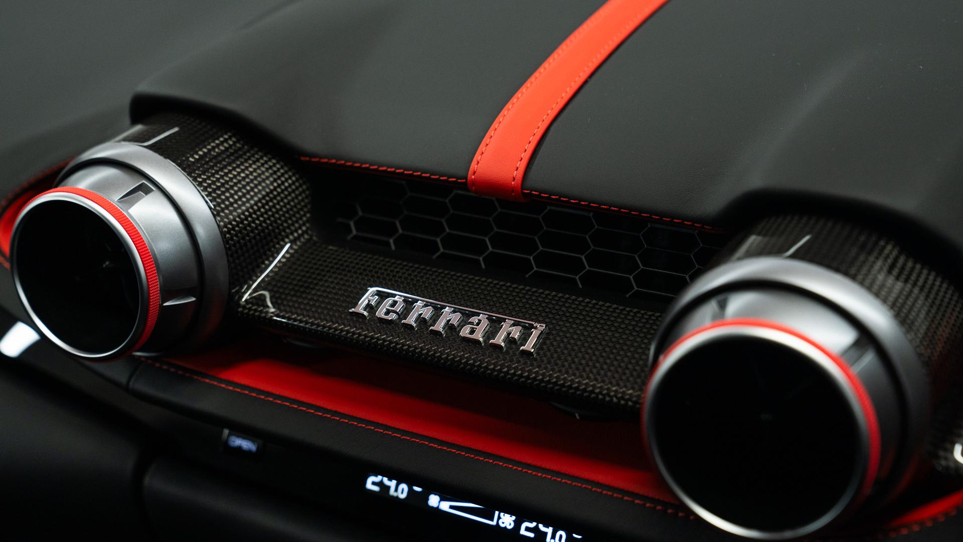 Ferrari 812 Superfast Photo 39fe4432-efe2-4c42-ba27-a1dc0297d519.jpg