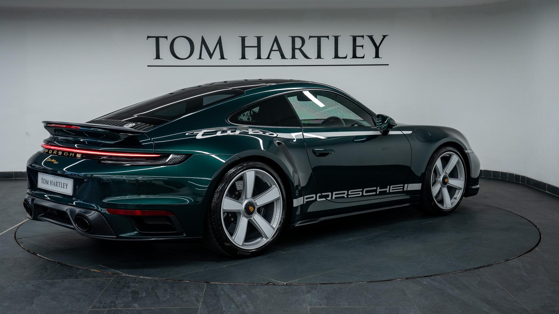 Porsche 911 Turbo S Photo 39ff1dd9-b5f2-419e-8402-c468d442332f.jpg