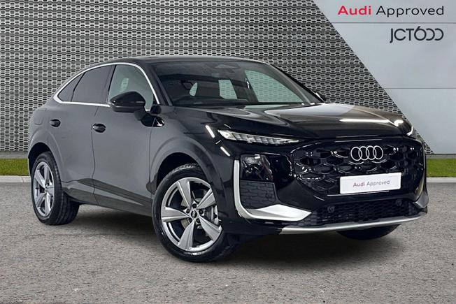 Audi Q3 Photo 1
