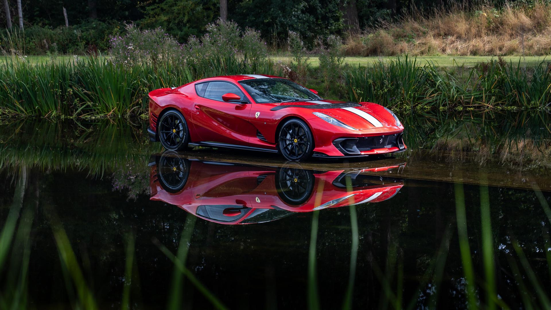 Ferrari 812 Photo 3a0e98b3-dd23-437f-8252-6c94c6693630.jpg